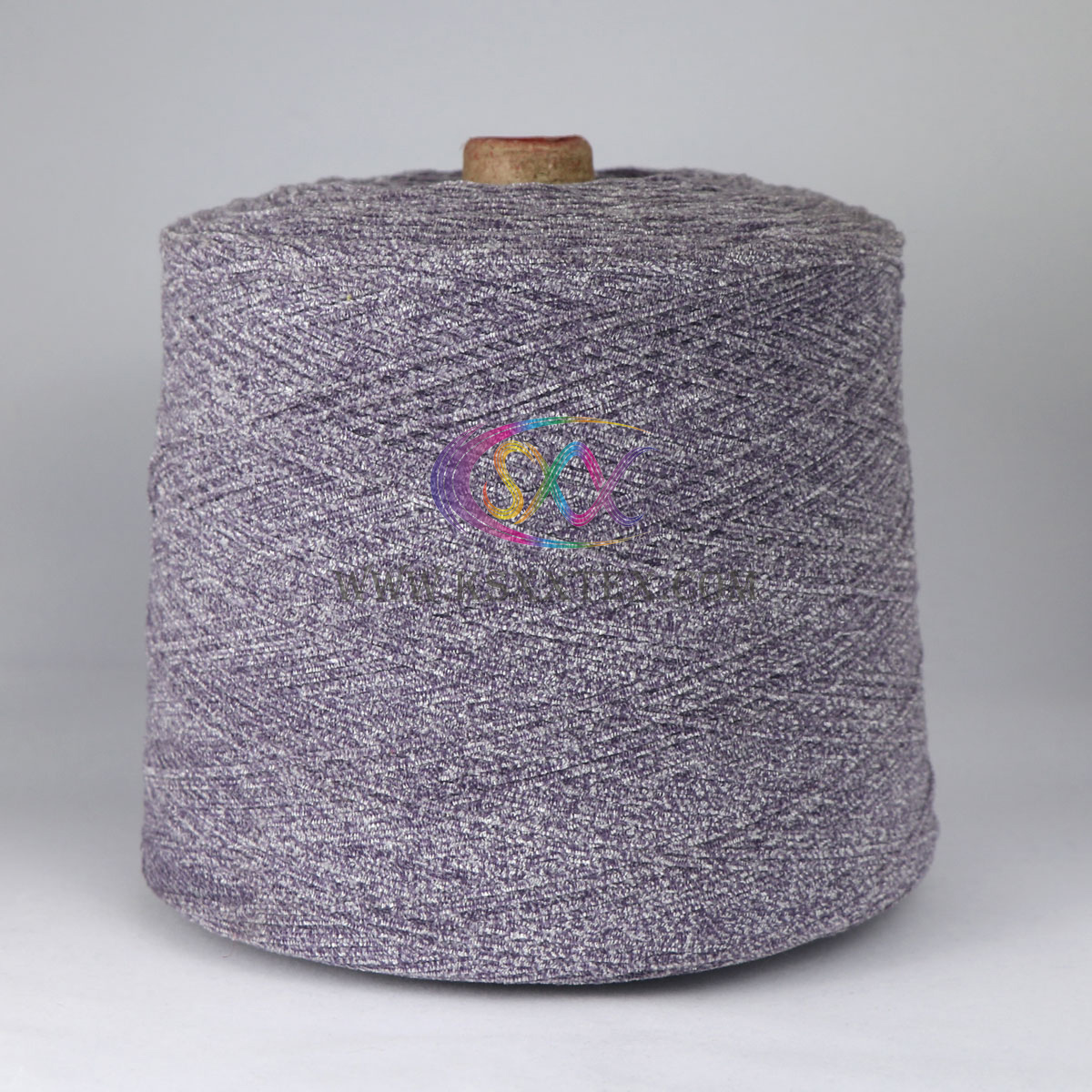 Spotted chenille yarn