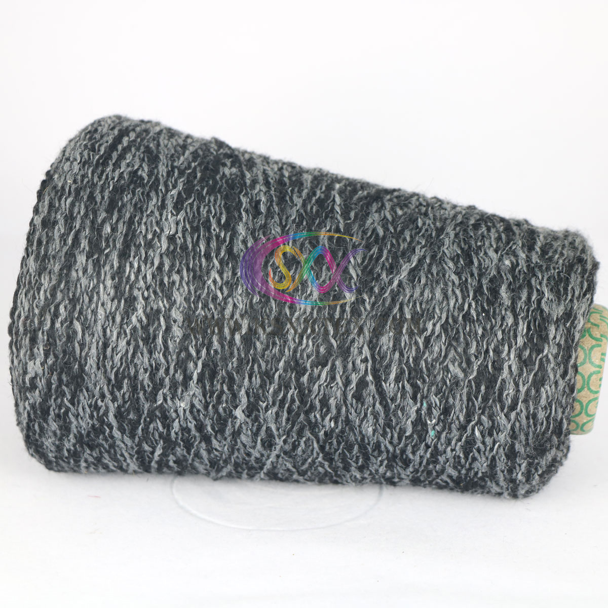 Wave yarn w/ trendy color
