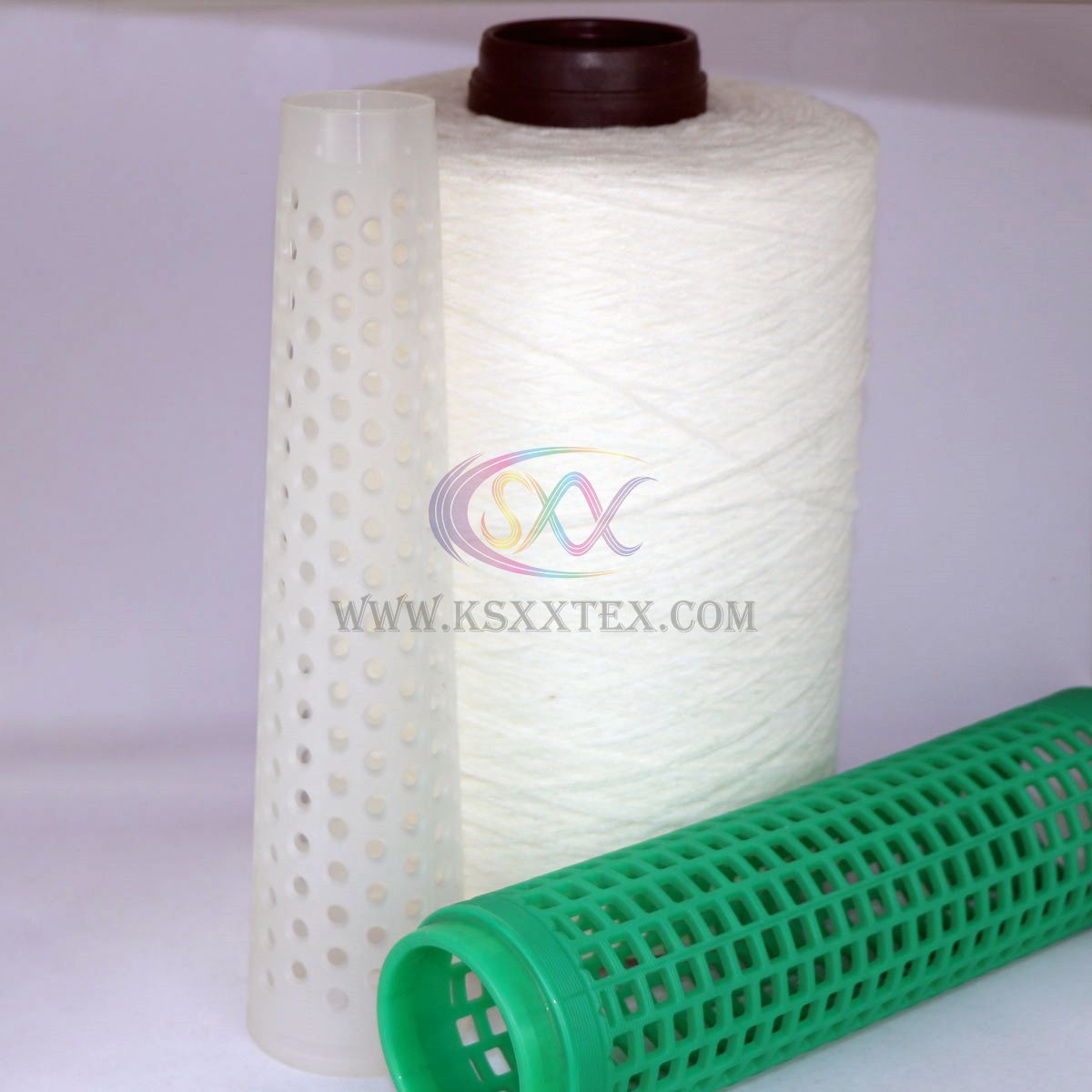 Chenille yarn On Cylindrical Dyeing Bobbin 